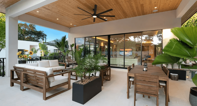 Villa Rentals in Miami